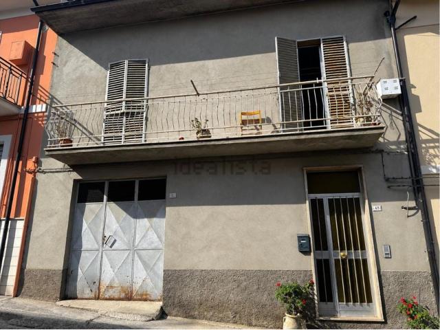 Casa in vendita a Pratola Peligna, L'Aquila