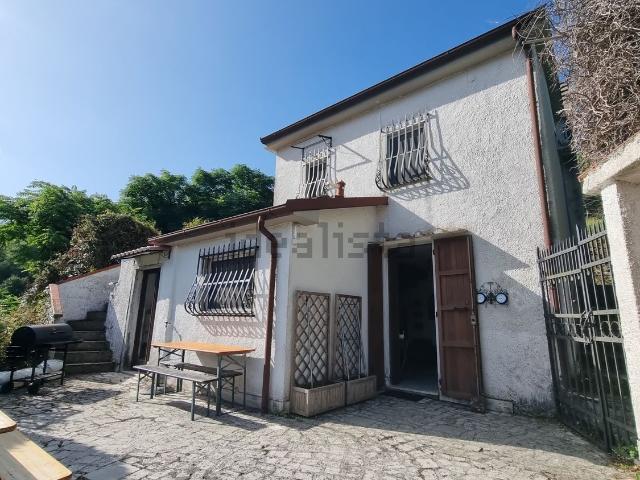 Casa in vendita a L'Annunziata, Ortonovo