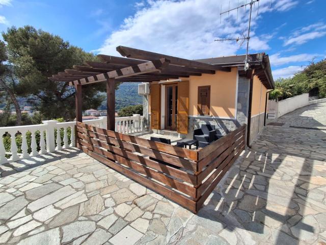 Casa in vendita a Andora, Liguria