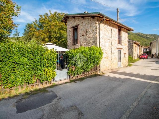 Casa in vendita a Terme di Cotilia, Castel Sant'Angelo