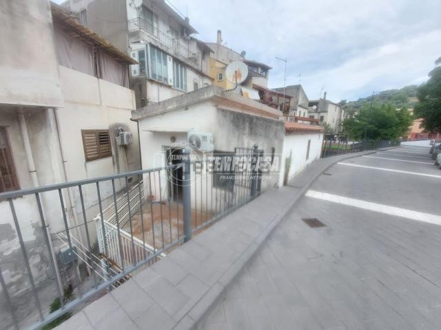 Casa in vendita a Condrò, Messina