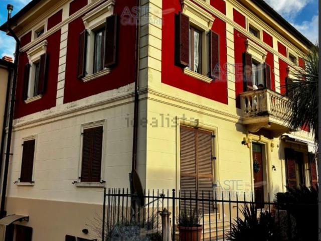 Casa in vendita a Marche, Ancona