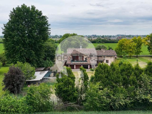 Casa in vendita a Pieve Modolena, Re