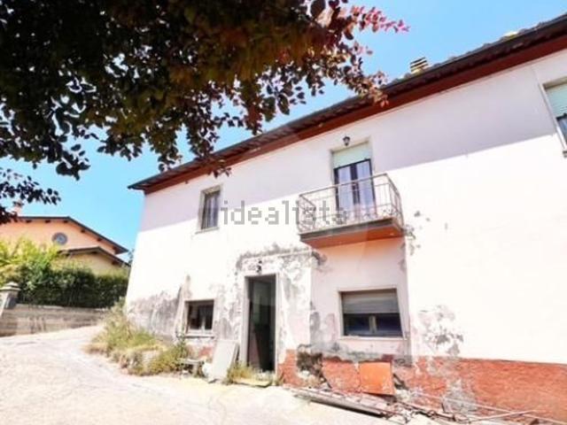 Casa in vendita a Montefiascone, Lazio