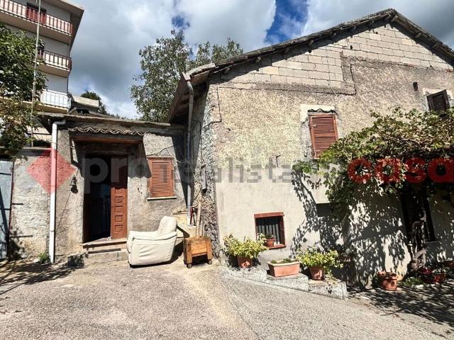 Casa in vendita a Torre Cajetani, Lazio