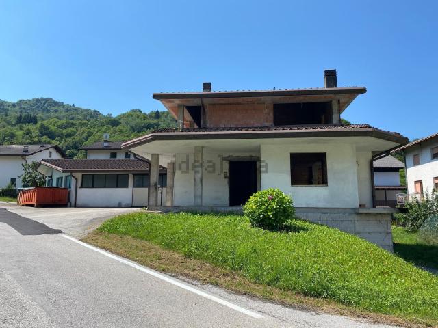 Casa in vendita a Alpago, Puos D'alpago