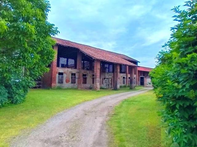 Casa in vendita a Morimondo, Lombardia