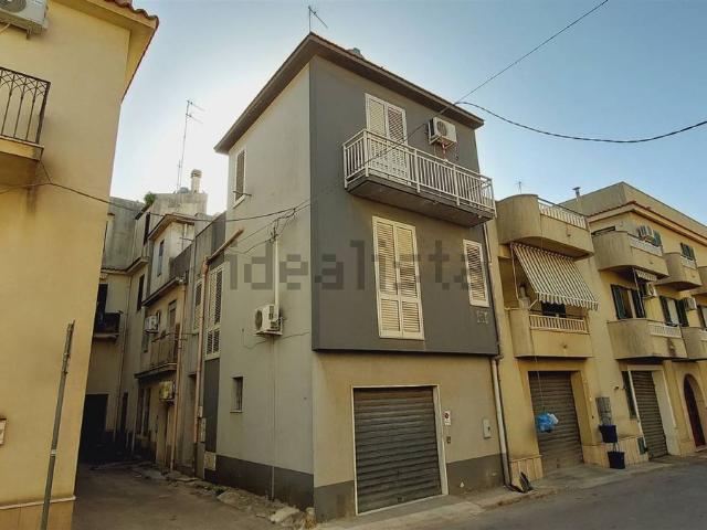 Casa in vendita a Partanna, Trapani
