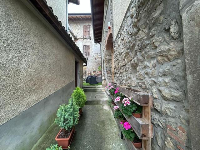 Casa in vendita a Capizzone, Lombardia