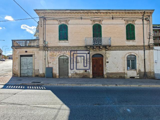 Casa in vendita a Sulmona, Abruzzo