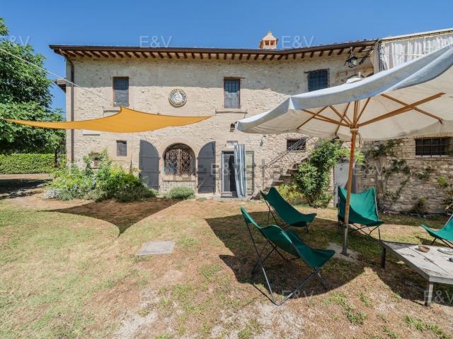 Casa in vendita a Spoleto, Umbria