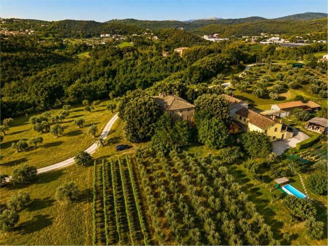 Casa in vendita a Fornole, Amelia