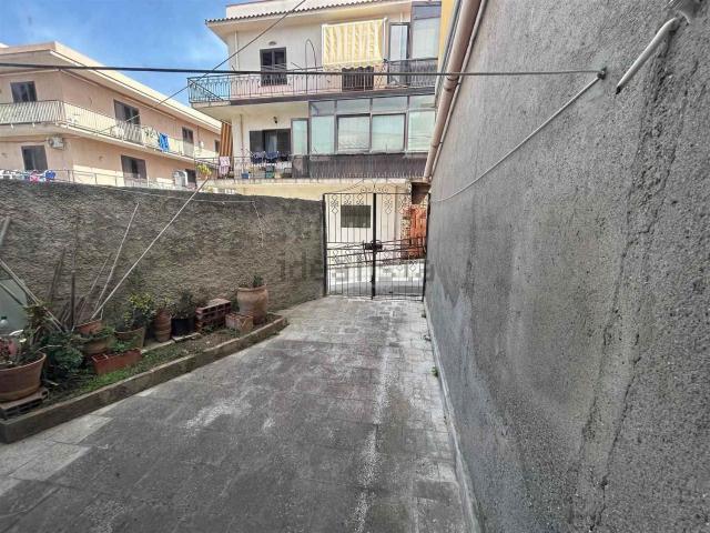 Casa in vendita a Venetico, Sicilia