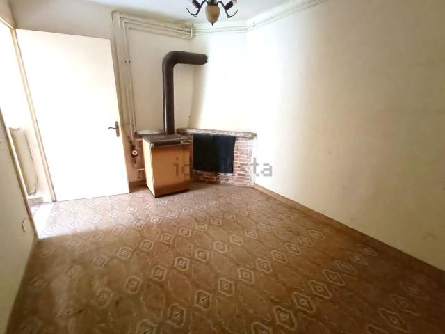 Casa in vendita a Carpinone, Molise