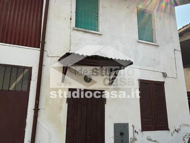 Casa in vendita a Spessa, Lombardia