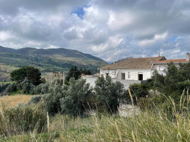 Casa in vendita a Calabria, Catanzaro