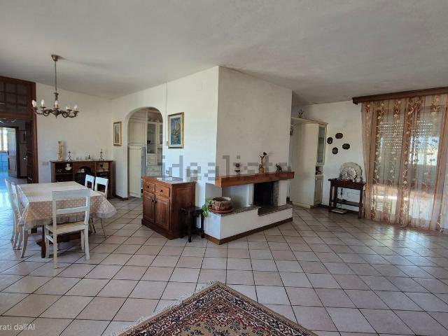 Casa in vendita a Venturina Terme, Campiglia Marittima