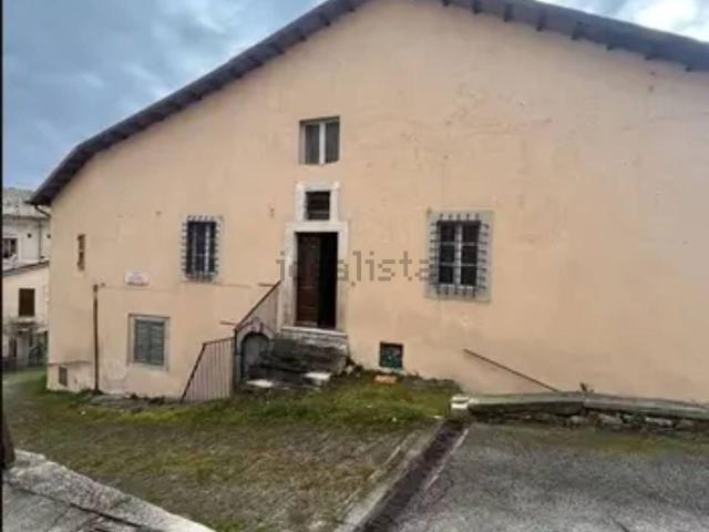 Casa in vendita a Monteleone Di Spoleto, Umbria