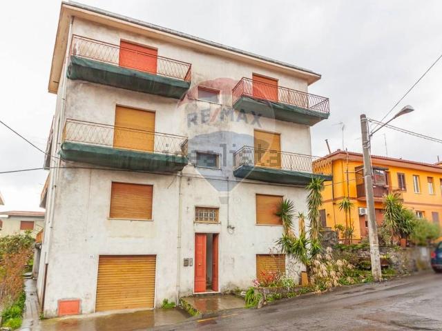 Casa in vendita a Zafferana Etnea, Sicilia