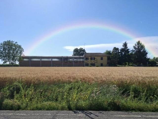 Casa in vendita a Terra di Mezzo, Re