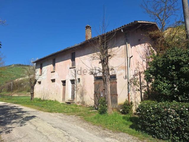 Casa in vendita a Unione della Romagna Faentina, Brisighella
