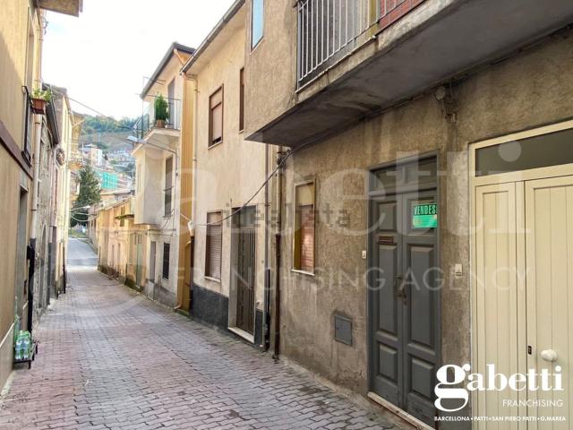 Casa in vendita a San Piero Patti, Sicilia