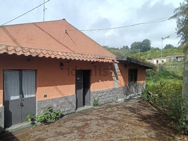 Casa in vendita a Santa Venerina, Sicilia
