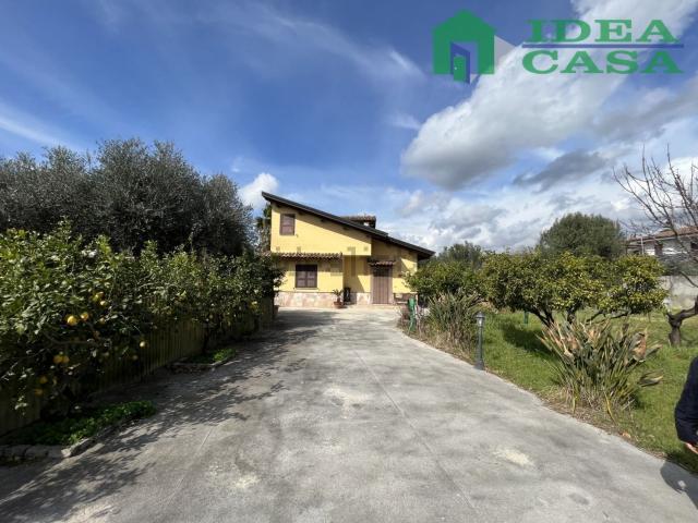 Casa in vendita a Bellona, Campania