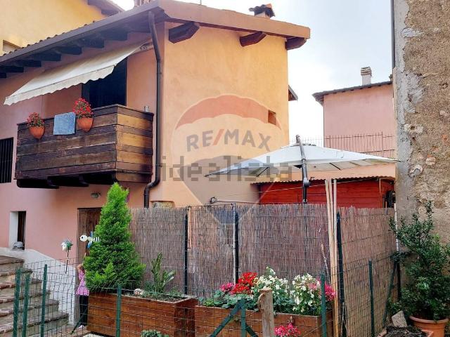 Casa in vendita a Endine Gaiano, Lombardia