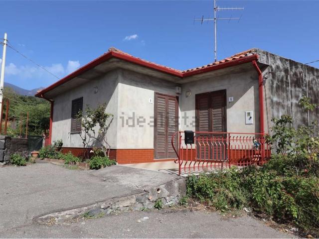 Casa in vendita a Milo, Sicilia