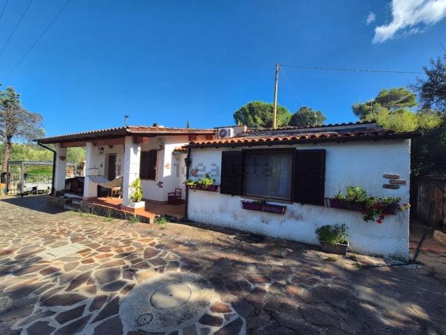 Casa in vendita a Rio, Toscana