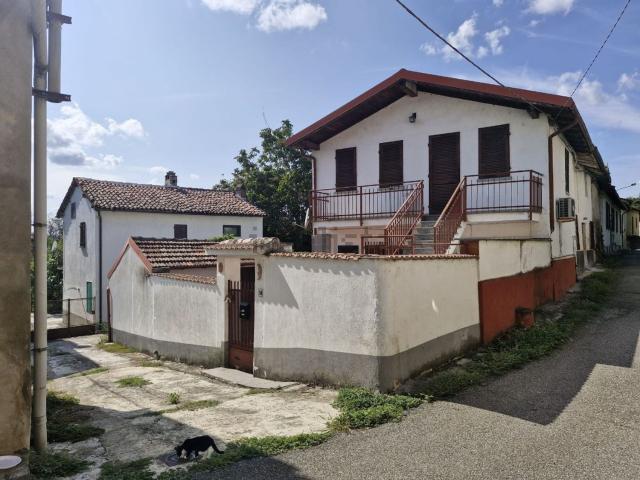 Casa in vendita a Piemonte, Alessandria