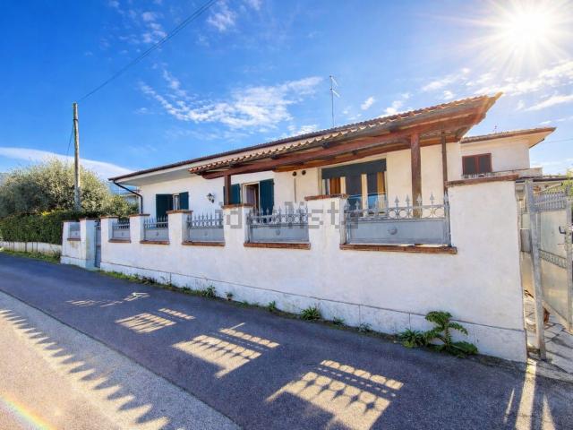 Casa in vendita a Frasso, Seravezza