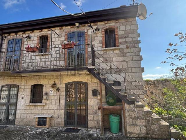 Casa in vendita a Sant'arcangelo Trimonte, Campania