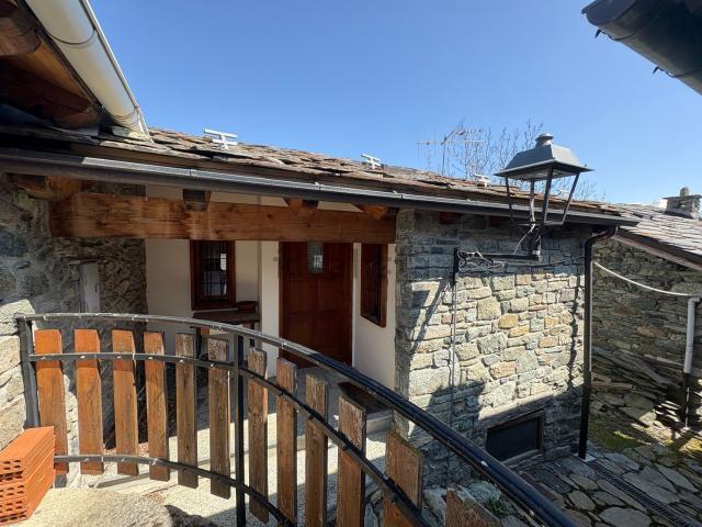 Casa in vendita a Losson, Champdepraz