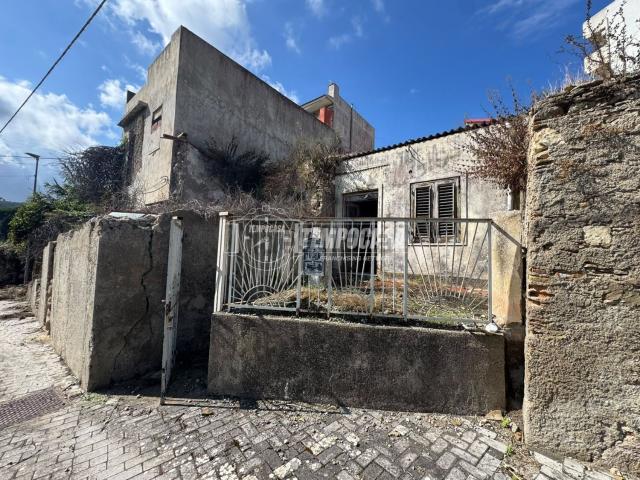 Casa in vendita a Massa San Nicola, Messina