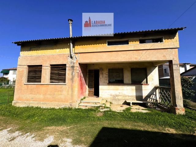 Casa in vendita a Trecenta, Veneto