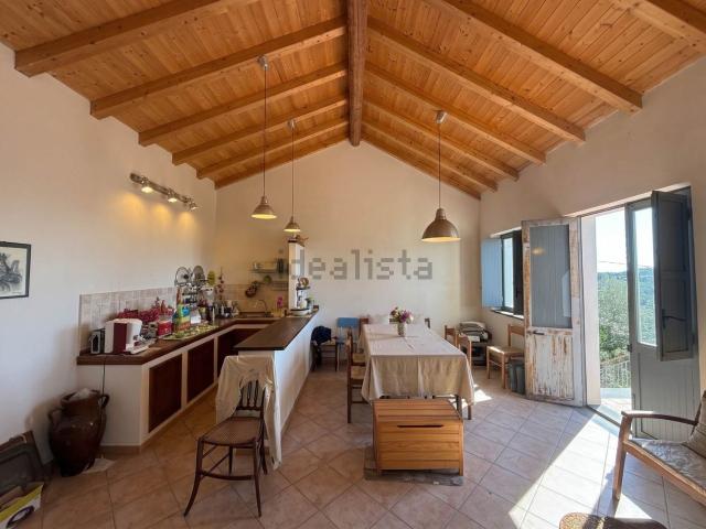 Casa in vendita a Biancavilla, Catania