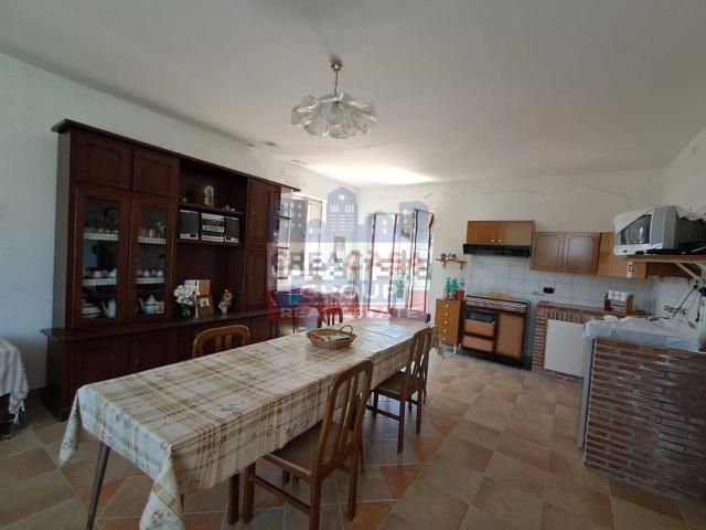 Casa in vendita a Assoro, Sicilia