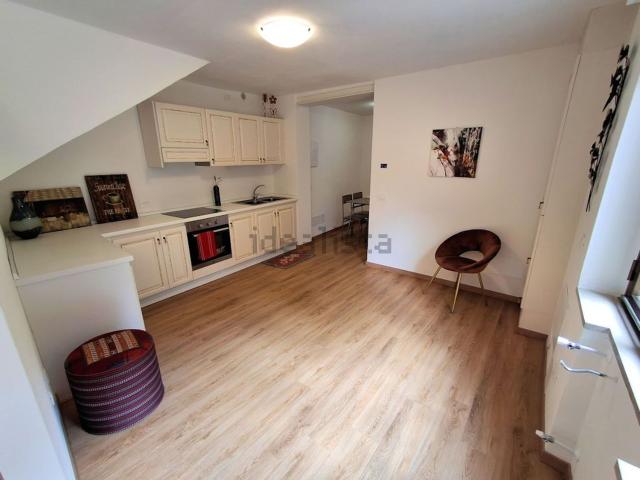 Casa in vendita a Dorga, Castione Della Presolana