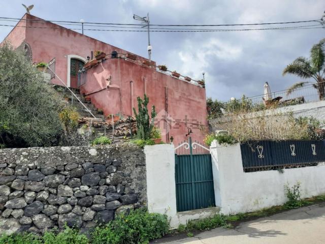 Casa in vendita a Santa Venera, Mascali