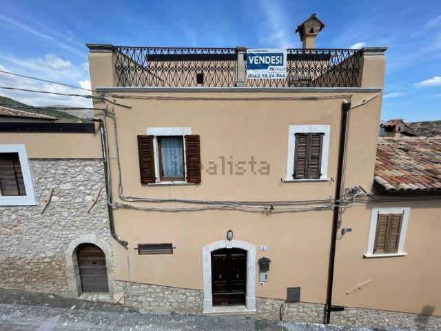 Casa in vendita a Carapelle Calvisio, Abruzzo