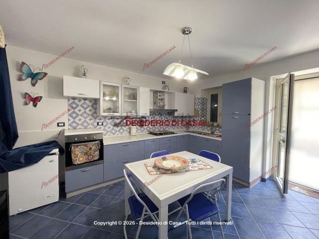 Casa in vendita a Barcellona Pozzo Di Gotto, Sicilia