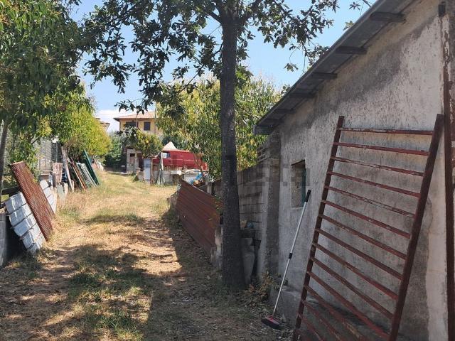 Casa in vendita a Frosinone, Lazio