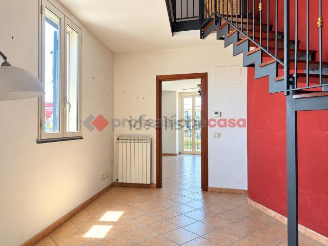 Casa in vendita a Canalicchio, Catania