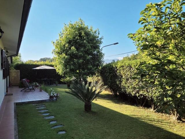 Casa in vendita a Tonfano, Toscana