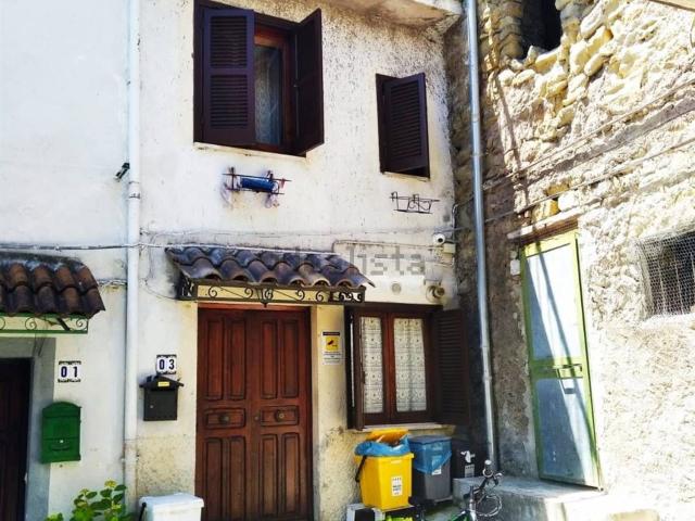 Casa in vendita a Carsoli, Abruzzo