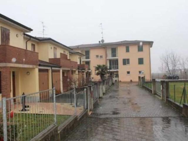 Casa in vendita a Bassa Reggiana, Re