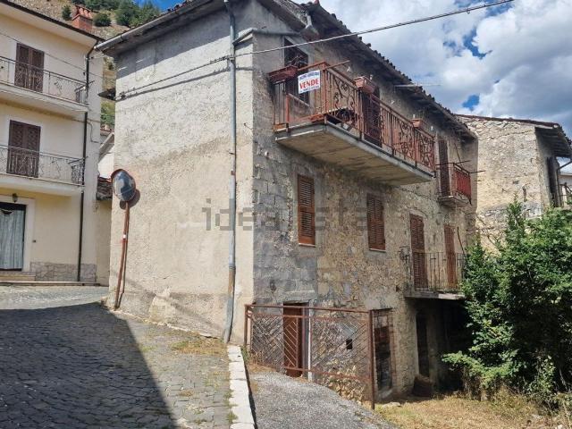 Casa in vendita a San Donato, Tagliacozzo