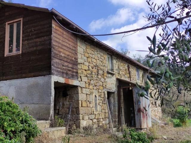 Casa in vendita a Apricale, Liguria